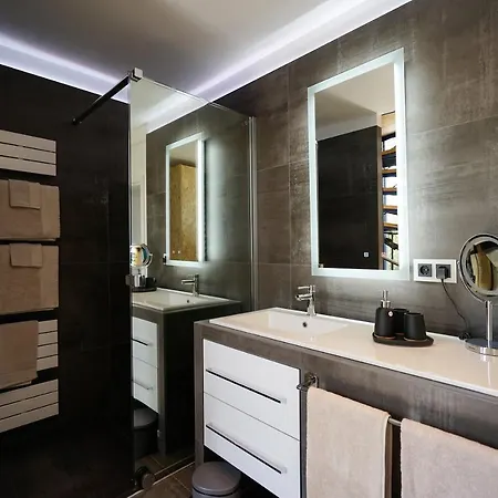 דירה Rhoenloft - Ferienapartment *