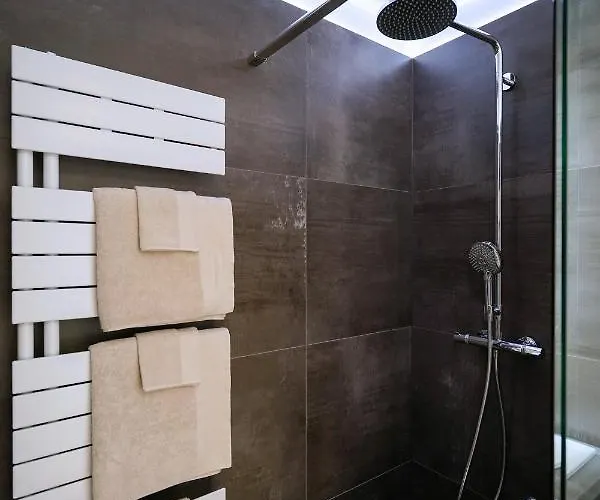 Rhoenloft - Ferienapartment Appartement *